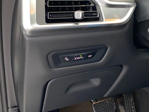 New 2026 BMW X5 xDrive40i w/ Premium Package image 26