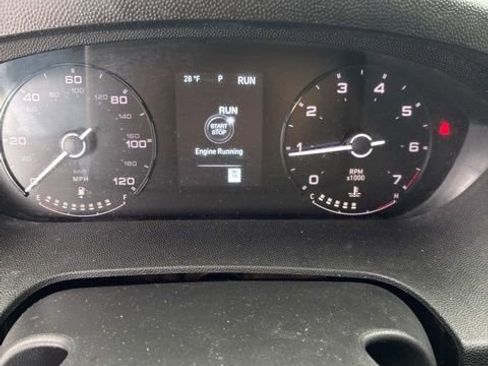 Used 2024 RAM ProMaster 2500 w/ Convenience Group image 27