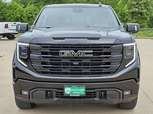 Used 2025 GMC Sierra 1500 Elevation w/ Elevation Premium Package image 2