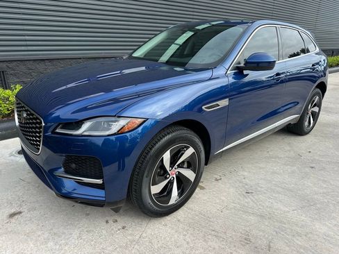 Used 2023 Jaguar F-PACE S image 7
