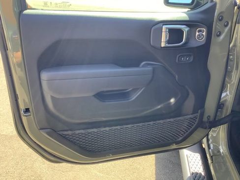 New 2026 Jeep Gladiator Mojave AWD/4WD image 9