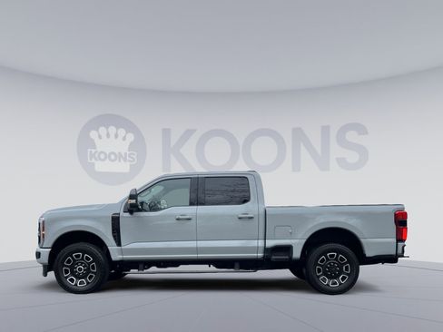 Used 2025 Ford F350 Platinum image 2