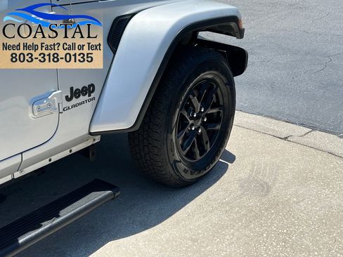 Used 2022 Jeep Gladiator Sport AWD/4WD image 28