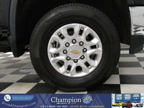 Certified 2025 Chevrolet Silverado 2500 LTZ AWD/4WD image 3