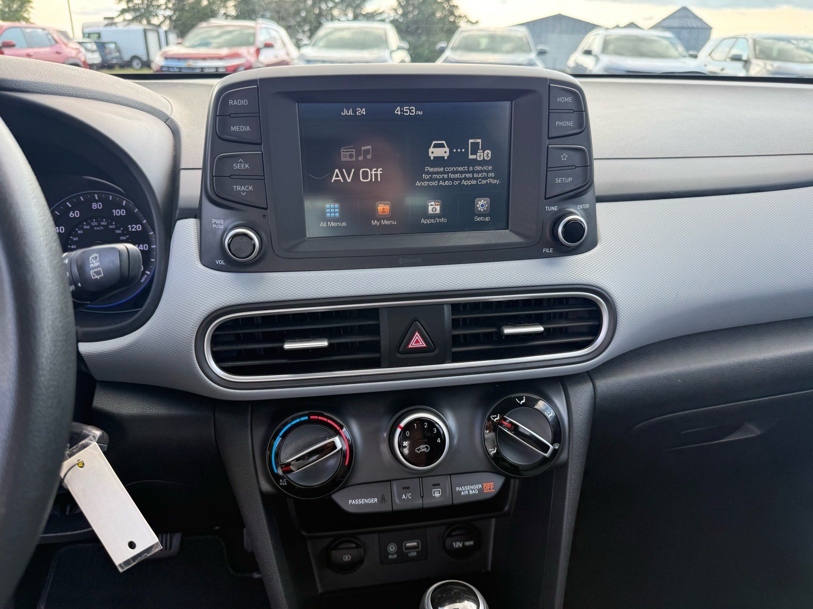 Used 2020 Hyundai Kona SE AWD/4WD image 16