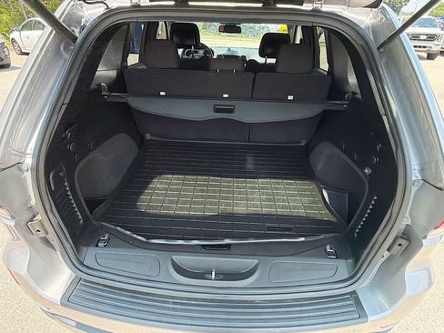 Used 2015 Jeep Grand Cherokee Laredo w/ Quick Order Package 23E AWD/4WD image 27
