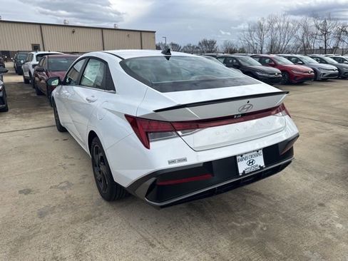 New 2026 Hyundai Elantra SEL Sport image 5