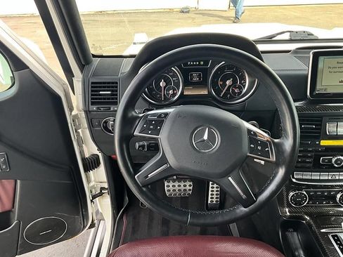 Used 2015 Mercedes-Benz G 63 AMG 4MATIC image 32