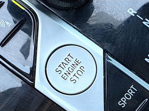 Used 2021 BMW X5 xDrive40i w/ Premium Package image 39