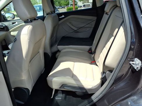 Used 2019 Ford Escape Titanium AWD/4WD image 11