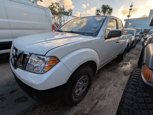 Used 2019 Nissan Frontier S image 12