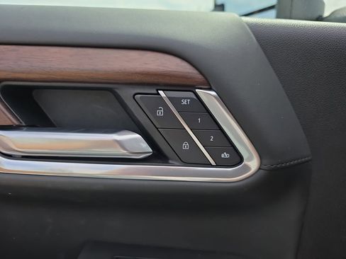 Used 2025 GMC Sierra 2500 Denali Ultimate image 19