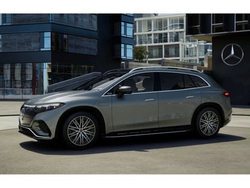 New 2026 Mercedes-Benz EQS 400 4MATIC SUV image 36