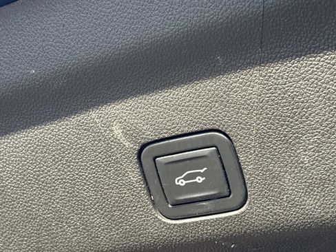 Used 2022 GMC Yukon Denali w/ Max Trailering Package image 37