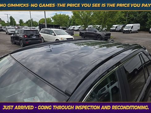Used 2025 Toyota RAV4 XLE FWD image 13