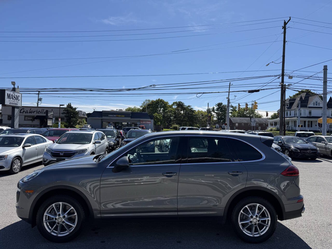 Used 2016 Porsche Cayenne AWD/4WD image 5