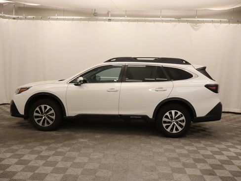 Used 2022 Subaru Outback Premium w/ Popular Package #1 AWD/4WD image 2