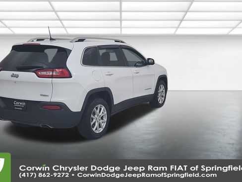 Certified 2018 Jeep Cherokee Latitude Plus image 14