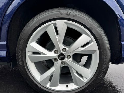 Used 2023 Audi Q4 e-tron Premium Plus image 18