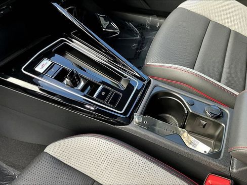 New 2026 Volkswagen GTI SE image 18