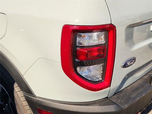 Used 2024 Ford Bronco Sport Outer Banks w/ Tech Package image 7