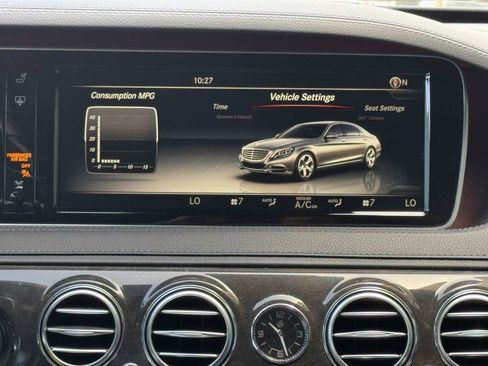 Used 2017 Mercedes-Benz S 550 Sedan image 21