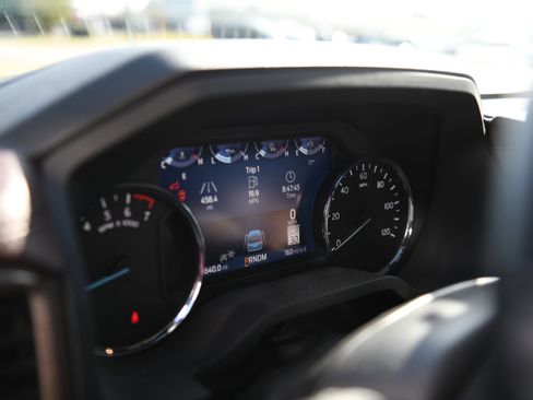 Used 2024 Ford Expedition Limited image 15