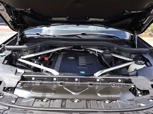 Used 2023 BMW X5 sDrive40i w/ Executive Package image 26