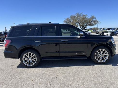 Used 2019 Ford Expedition Platinum image 6