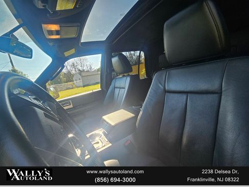 Used 2017 Ford Expedition Limited w/ Equipment Group 301A AWD/4WD image 39