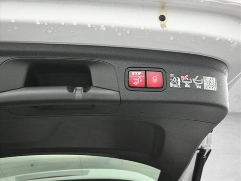 Used 2026 Mercedes-Benz GLE 450 4MATIC image 25