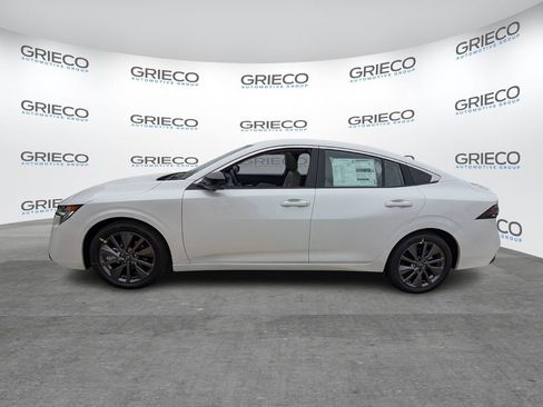 New 2026 Nissan Sentra SL w/ Floor Mat Package FWD image 4