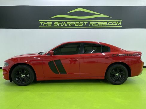 Used 2022 Dodge Charger SXT image 6