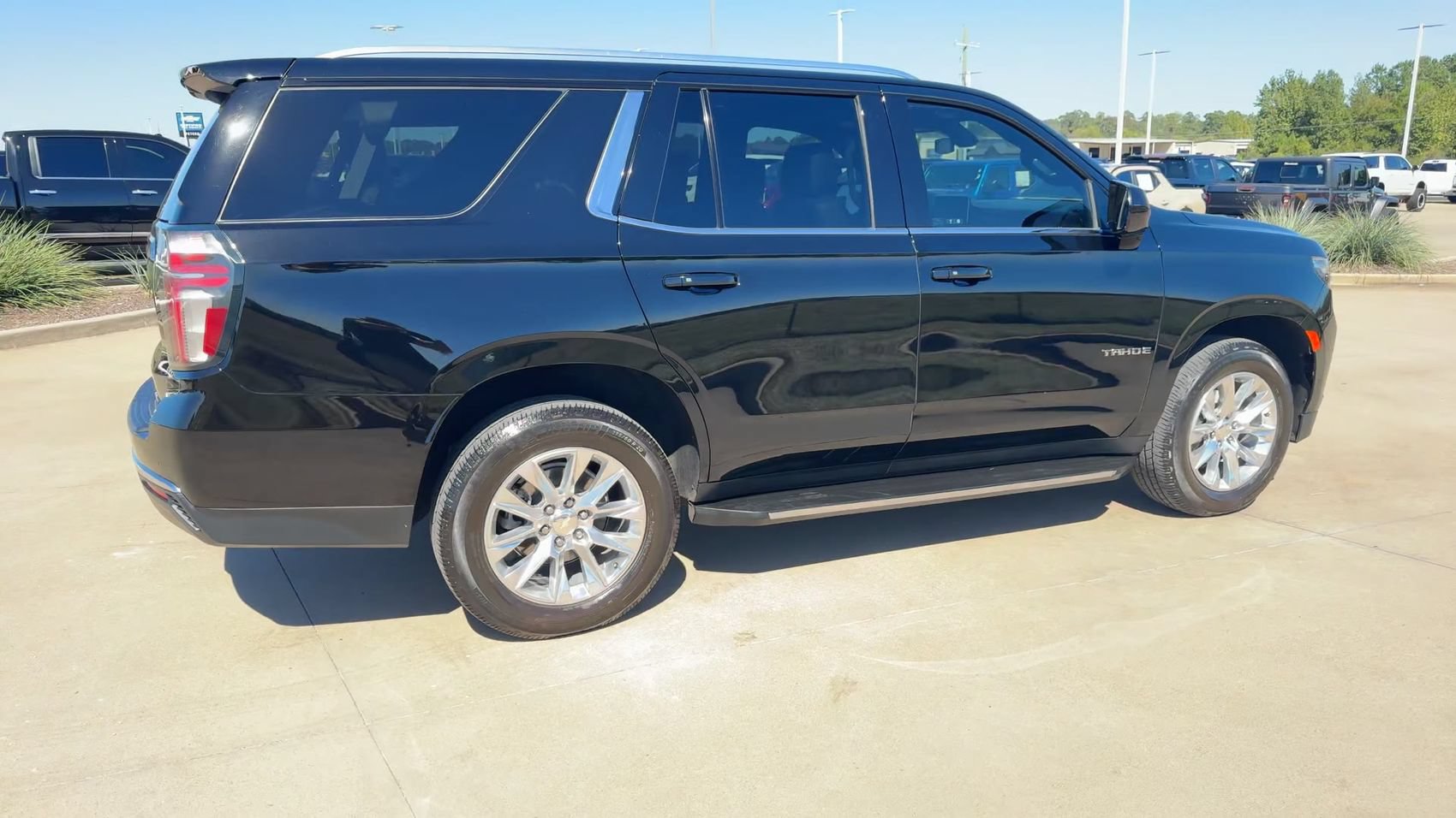 Used 2021 Chevrolet Tahoe LT RWD image 9