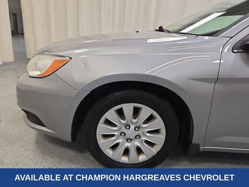 Used 2014 Chrysler 200 LX image 42