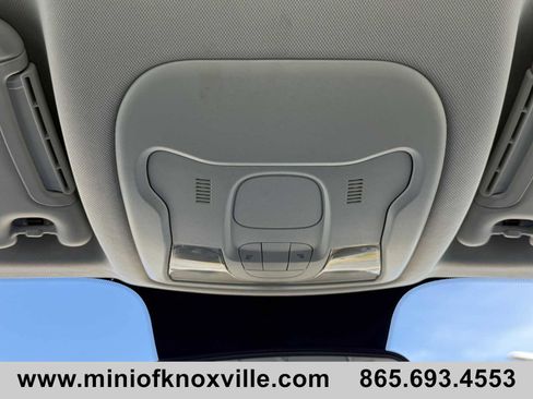 Used 2018 Jeep Renegade Sport w/ Power & Air Group image 21