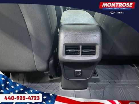 Used 2023 Chevrolet Equinox LT image 23