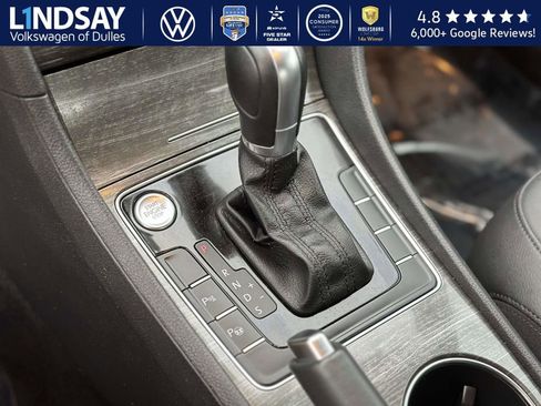 Used 2018 Volkswagen Passat 2.0T SEL Premium image 14