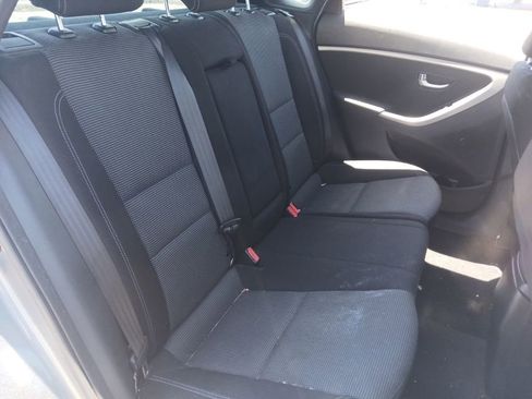 Used 2016 Hyundai Elantra GT FWD image 19
