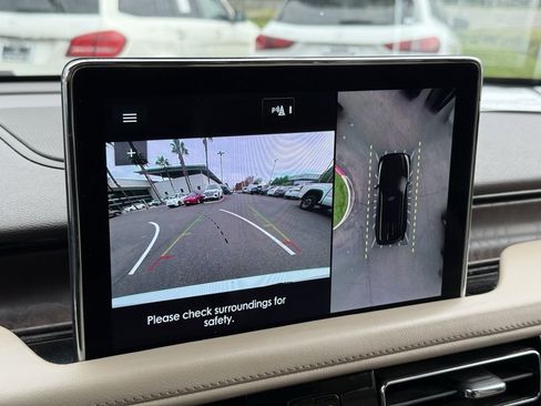 Used 2021 Lincoln Aviator Reserve image 5