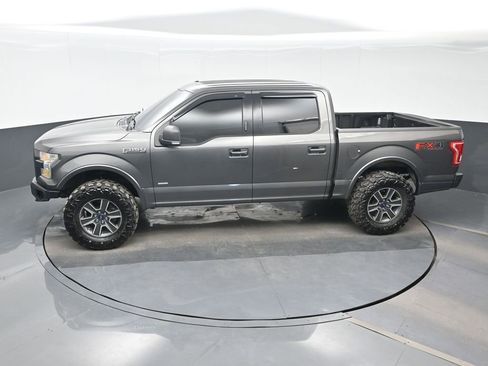 Used 2016 Ford F150 XLT w/ Equipment Group 302A Luxury AWD/4WD image 18