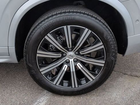 Used 2024 Volvo XC90 B5 Plus AWD/4WD image 13