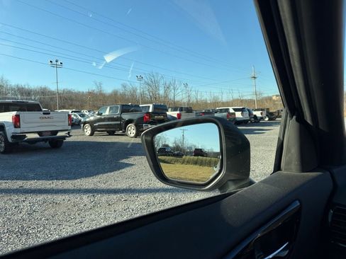 Used 2023 Mitsubishi Eclipse Cross SEL image 10