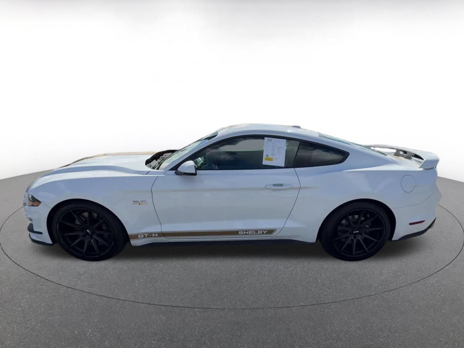 Used 2022 Ford Mustang GT Premium w/ GT Performance Package RWD image 8