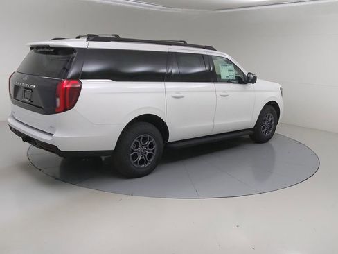 New 2025 Ford Expedition Max Active image 13