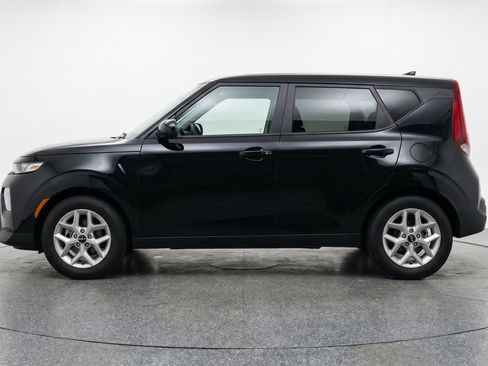 Used 2025 Kia Soul LX w/ LX Technology Package FWD image 5