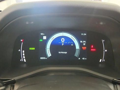 Used 2025 Toyota Camry SE FWD image 23