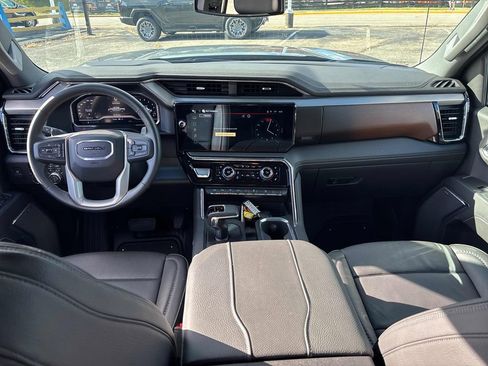 Used 2025 GMC Sierra 1500 Denali image 36