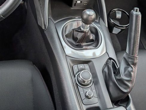 Used 2019 MAZDA MX-5 Miata Club image 28