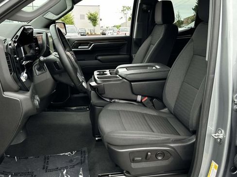 Used 2024 Chevrolet Silverado 1500 LT AWD/4WD image 18
